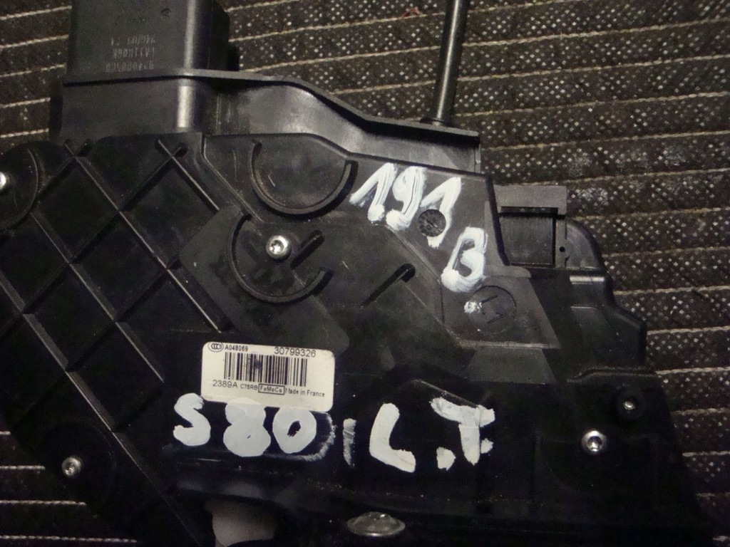 BLOCAREA UȘILOR Volvo S80 30799326 STÂNGA SPATE Product image