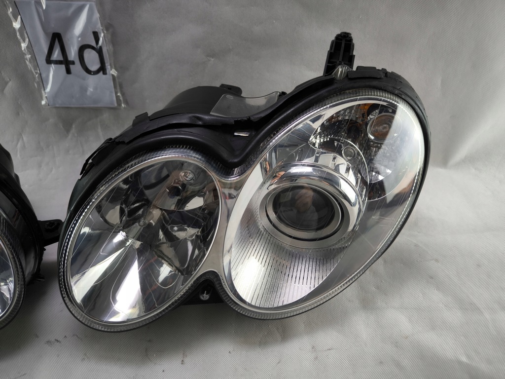 MERCEDES CLK 209 LIFT W209 LAMPĂ DE FAR XENON ROTIRE LA STÂNGA DREAPTA Product image