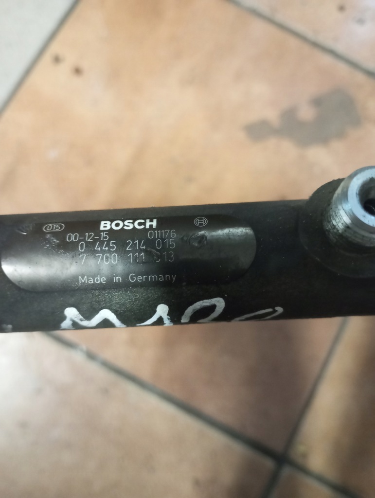 Renault OE 0445214015 șină injector Product image