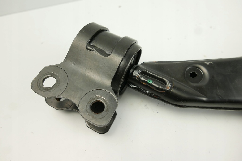 Front Swing Ampt Volvo C30 C70 S40 V50 15mm 30714127 31277465 Optimal Product image