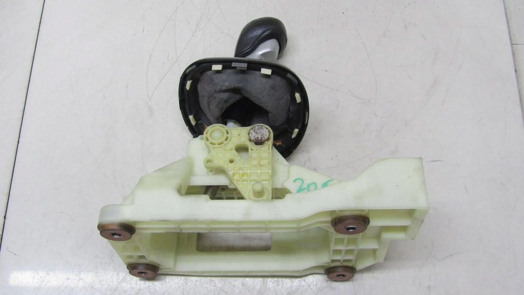 HYUNDAI VELOSTER MANETA SELECTOR DE VIȚII 11- Product image