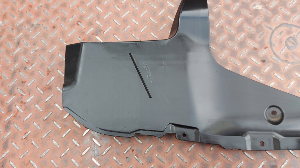 FLADER STÂNGA SPATE TOYOTA COROLLA CROSS 21- Product image