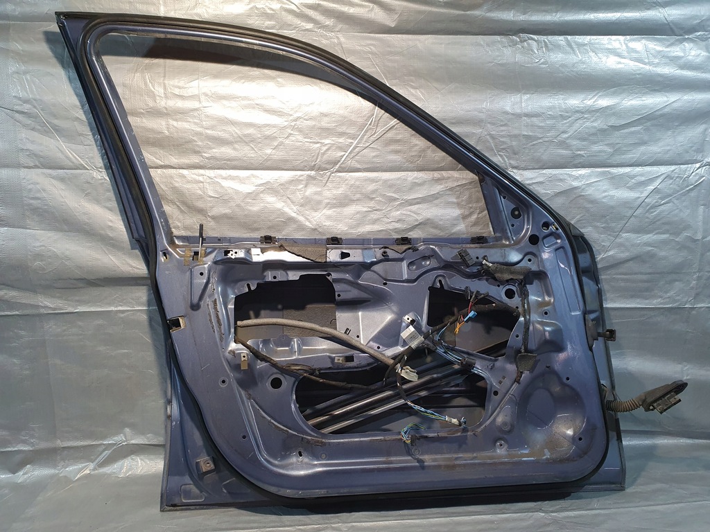 UȘĂ FAȚĂ STÂNGA BMW E46 SEDAN 1999 STAHLBLAU METALIC Product image