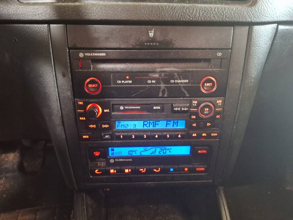 RADIO AIR PANOU SUPORT PANE GOLF IV Product image