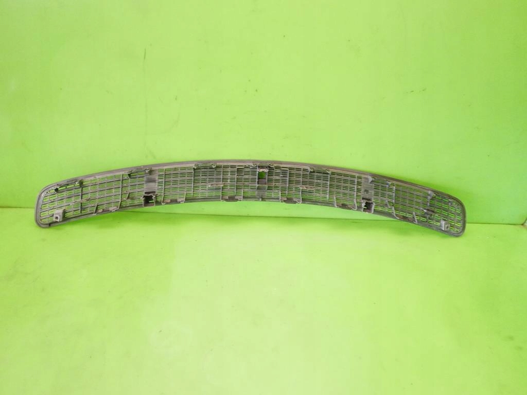 GRILA DE ADMISIE MASCA AER MERCEDES W211 02-06 Product image