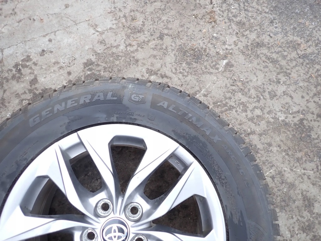 Jante aliaj 17 cu cauciucuri 235/65 R17 108T M+S Toyota Sienna 2021 Product image