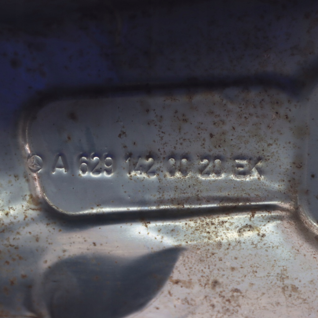 Mercedes ML W164 OM629 Capac galerie evacuare dreapta A6291420020 Product image