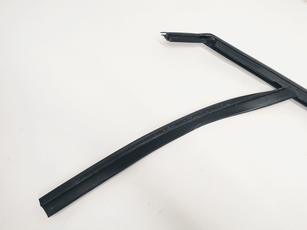 GARNITURA USI FORD MONDEO MK4 FATA DREAPTA Product image