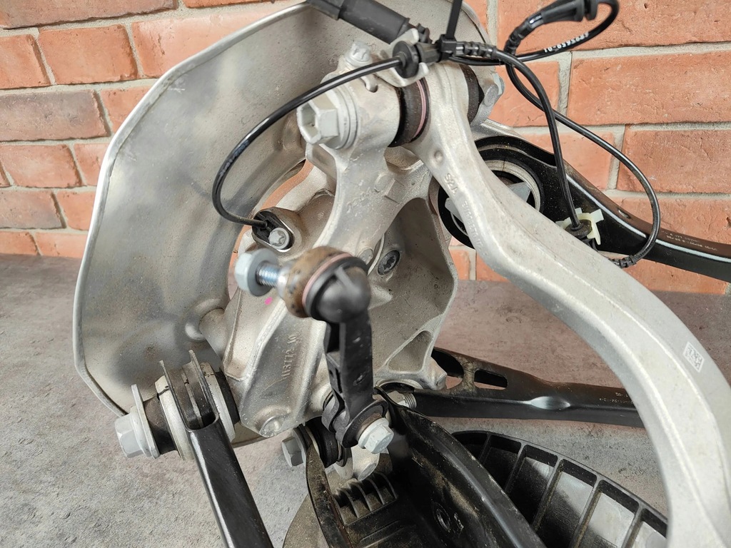 BMW G01 X3 G02 X4 spate stânga din spate stânga + Swing Arms 6879751 Product image