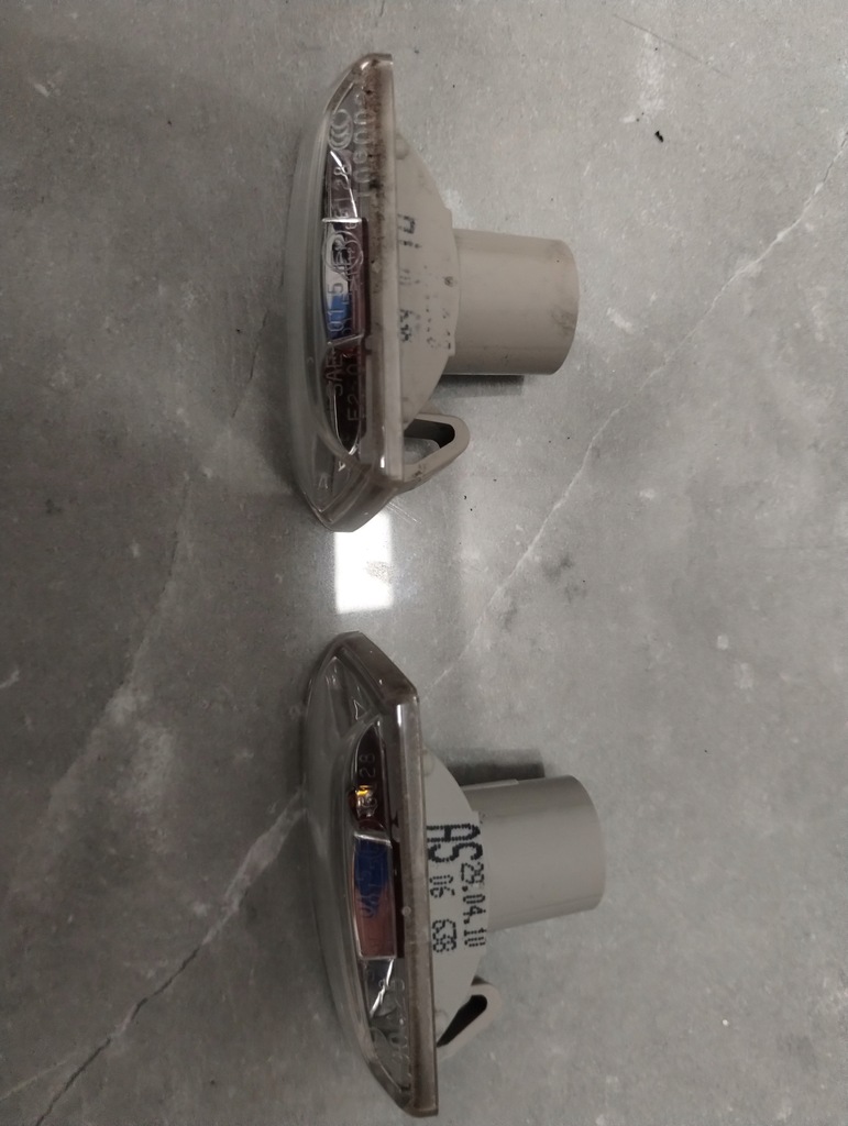 KIERUNKOWSKAZ P+L OPEL CORSA D/E INSIGNIA ZAFIRA MERVIA 13497990 13497989 Product image