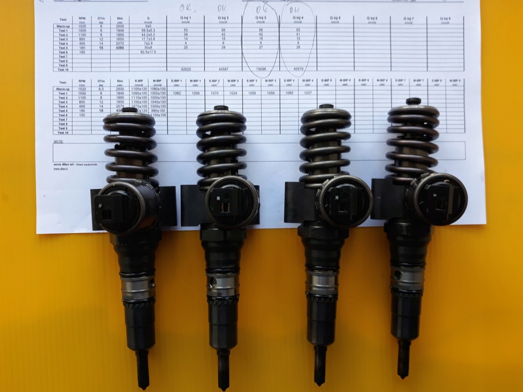 Invenții de pompă 2.0TDI AZV 136km BKD 03G130073B 0414720403 Set Product image