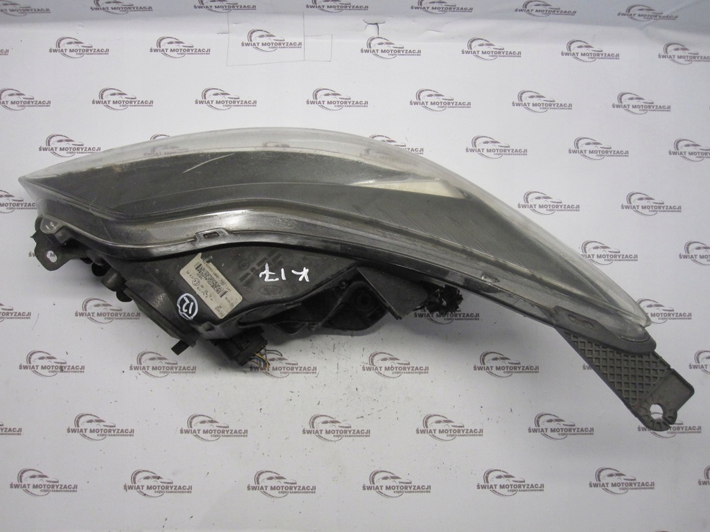 Ford Focus Mk3 III 12R Lampa lampă față BM51-13W029-DK Engleză Product image