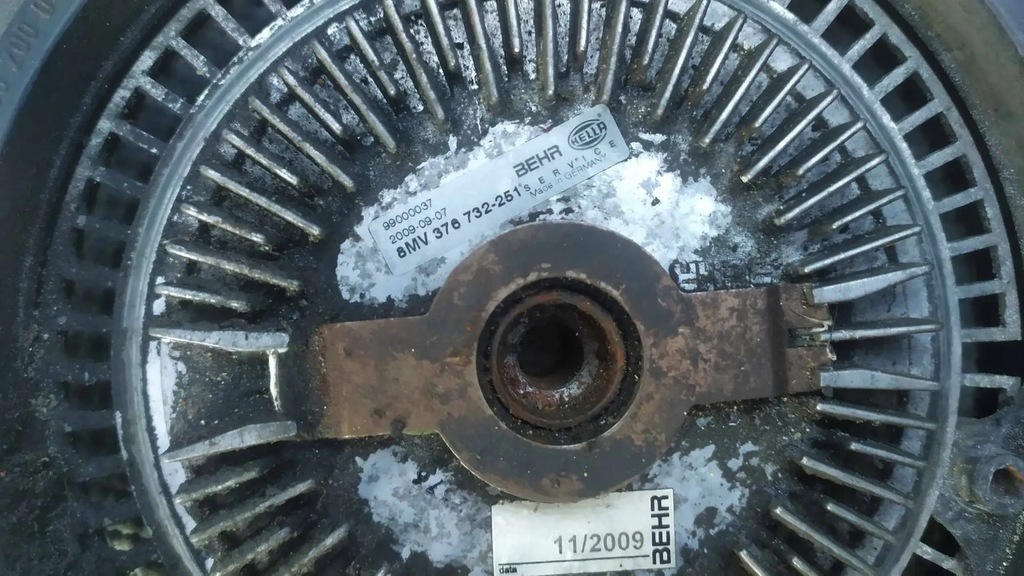 Mercedes-Benz E W124 1988 moara de vant din vascoza Behr Hella Product image