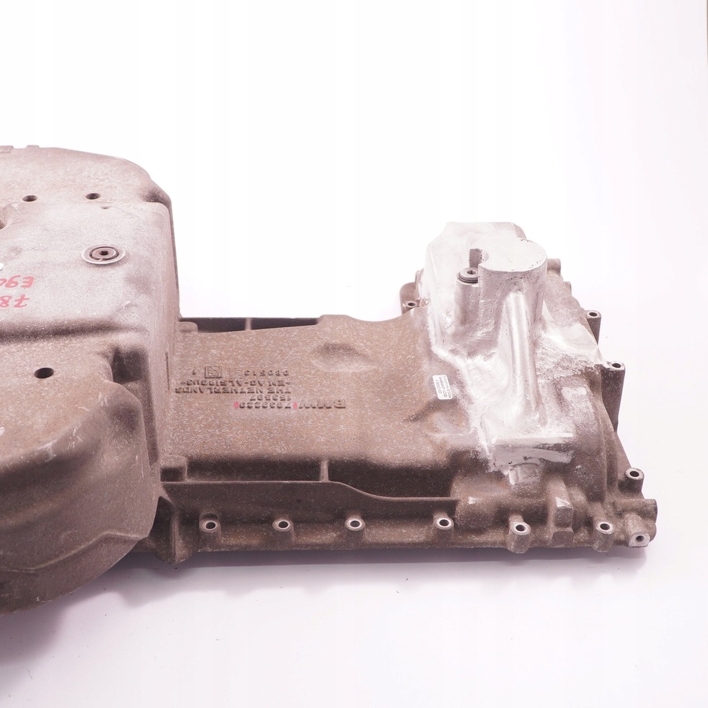 BMW E90 E91 E92 E93 M3 S65 Baia de ulei reparata 7839227 Product image