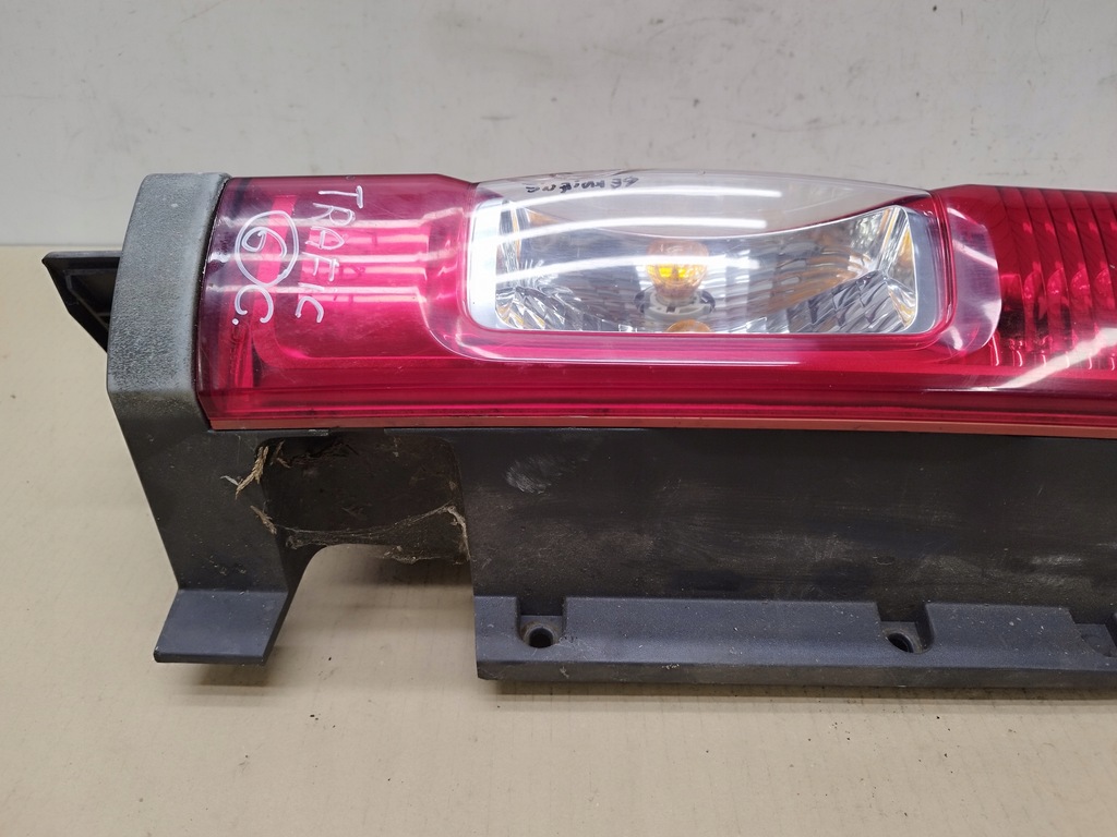 LAMPĂ STANGA SPATE VIVARO A TRAFIC II LIFT 2006-2014 Product image