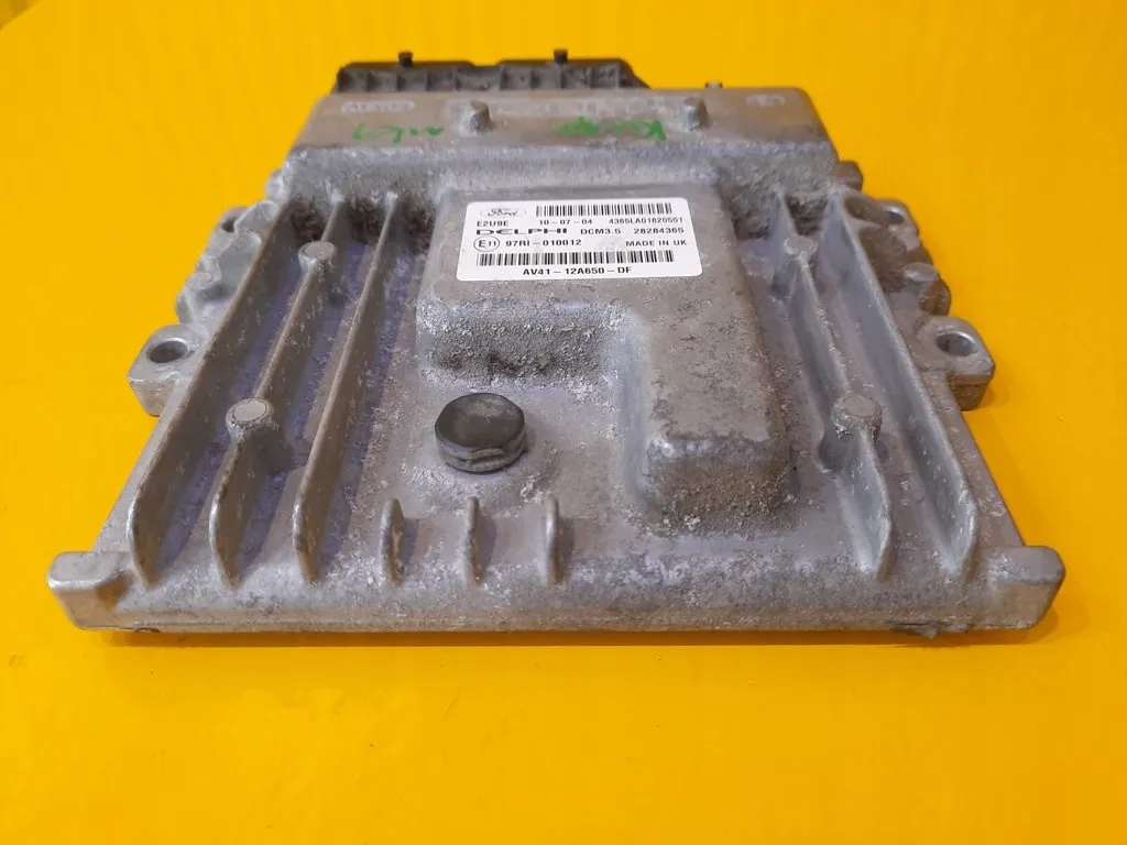Kuga MK1 2.0TDCI CONTROLLER DE MOTOR AV41 12A650 DF Product image