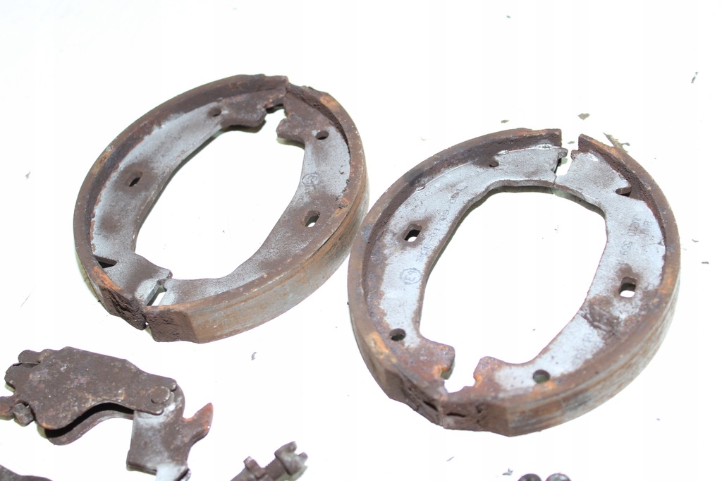 BMW E87 E88 E81 120D FRAKE MALL JURID Set manual original Product image