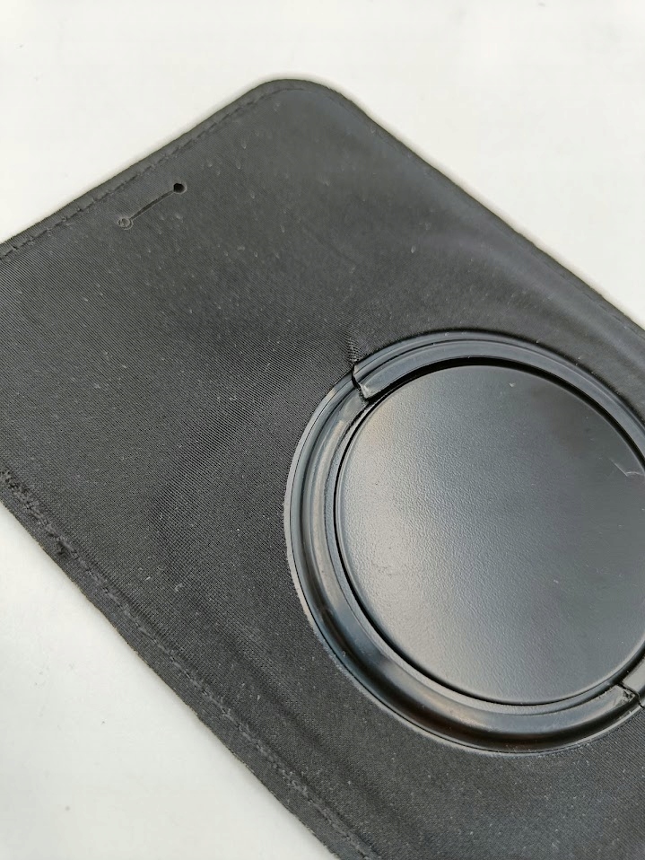 Suport magnetic pentru telefon, formă de inimă Product image
