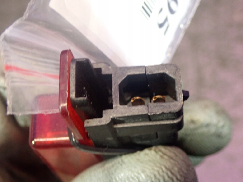 AUDI A3 8L HB 3D 96-00 LAMPA DE FRINA A TREIA LUMINA 8D9945097B Product image