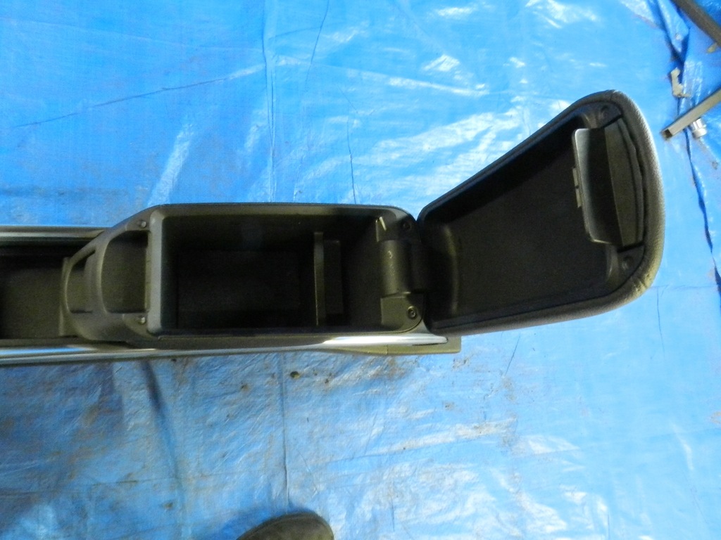 OPEL-PARTS Meriva B Sină cotieră, compartiment de depozitare Product image