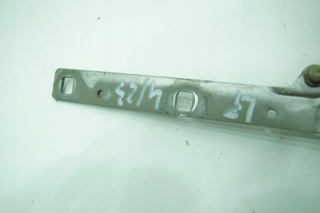 CULOARE BALAMA CAPOTA FATA 744 MERCEDES SL R230 Product image