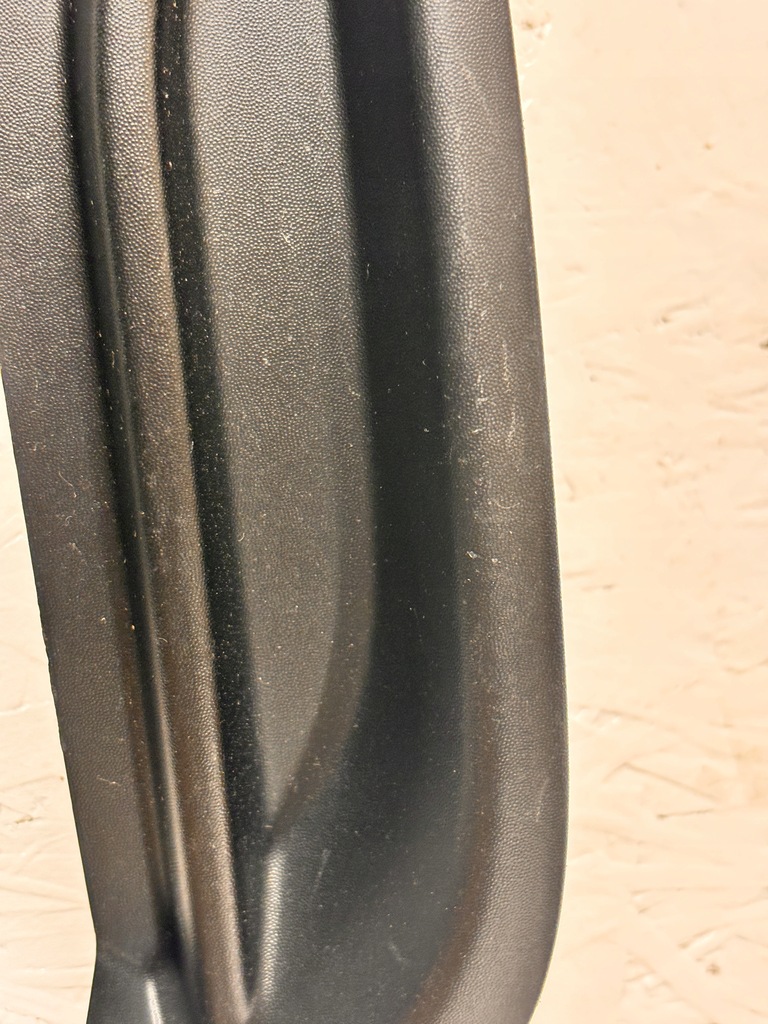 RENAULT MEGANE III LIFT - GRARA BARA SFASTA STÂNGA 261A32193R DREAPTA 261A25882R Product image