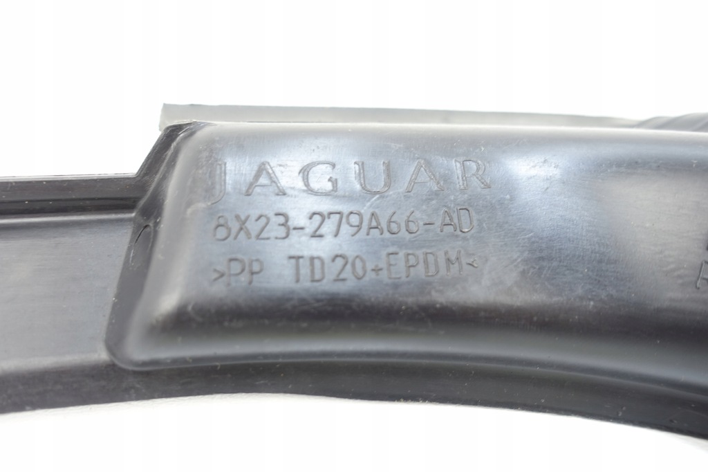 JAGUAR XF X250 2007- CARCASA LAMPĂ SPATE DREAPTA 8X23-279A66-AD Product image