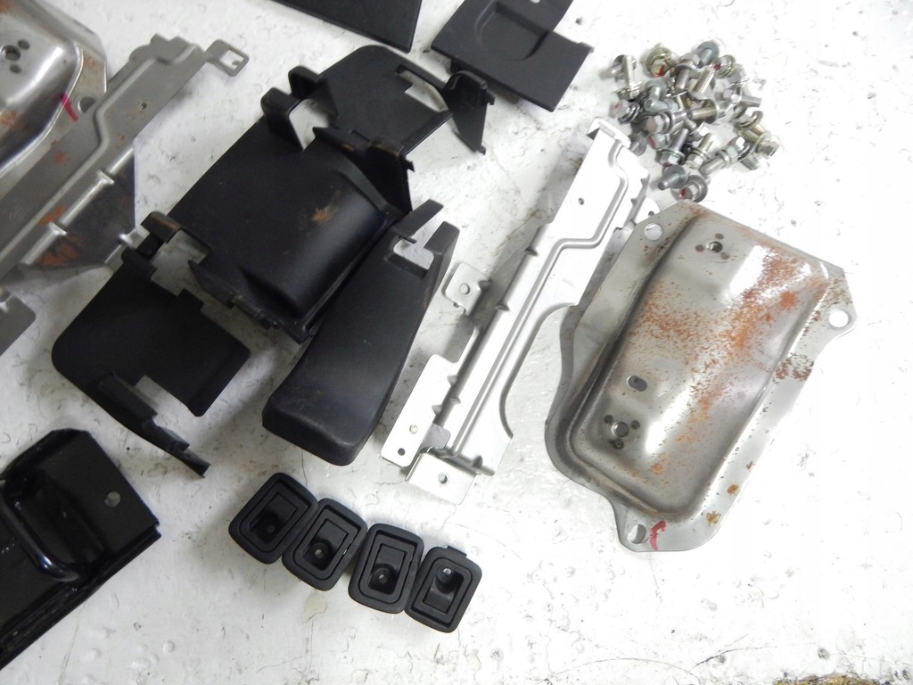 FIXARE SCAUNE SPATE TOYOTA RAV4 HYBRID 15-18 Product image