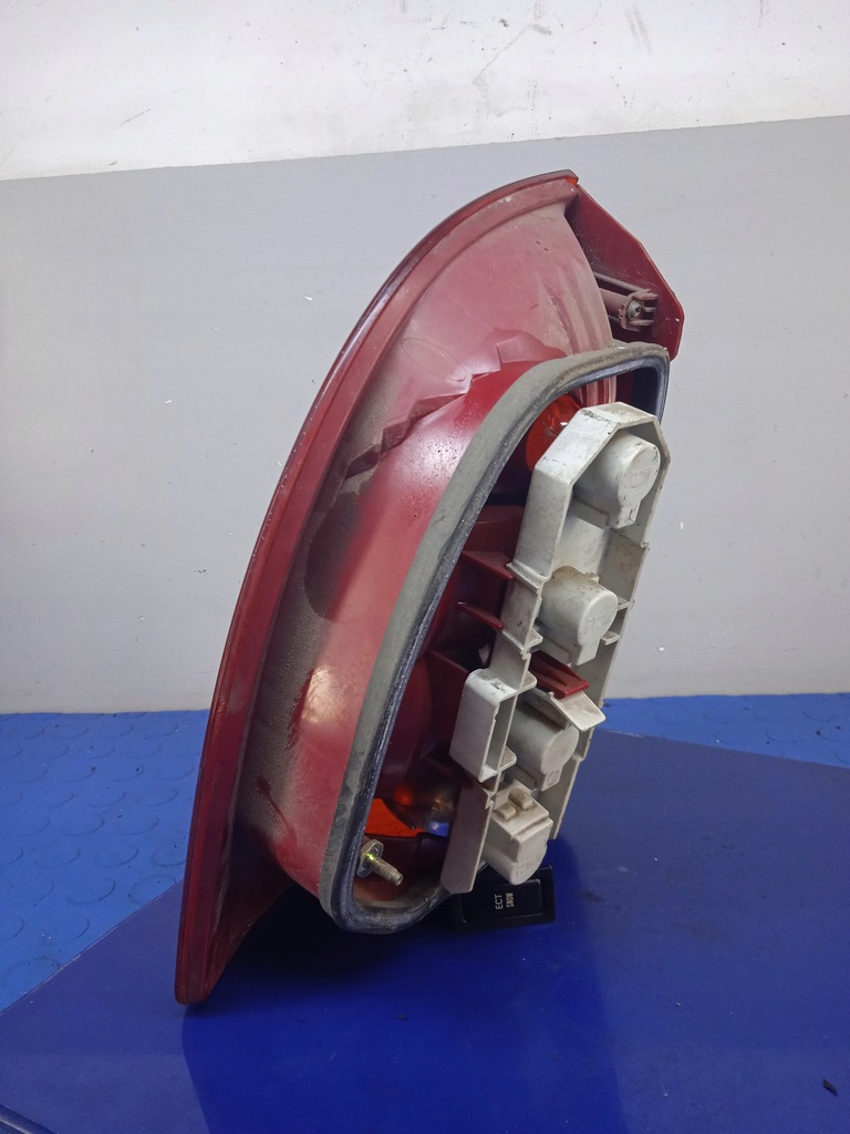 Lampa Skoda Superb and Sedan la dreapta 3U5945096 Product image
