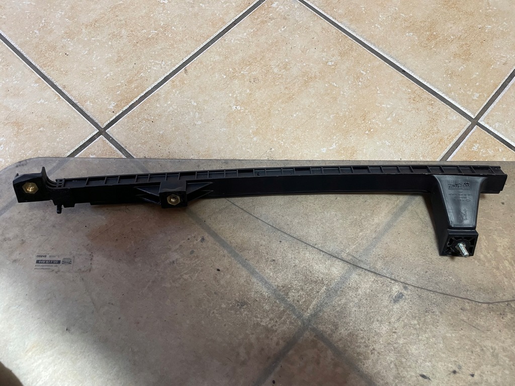 Hyundai OE 83520-2L000 ghidaj geam spate dreapta I30 Product image