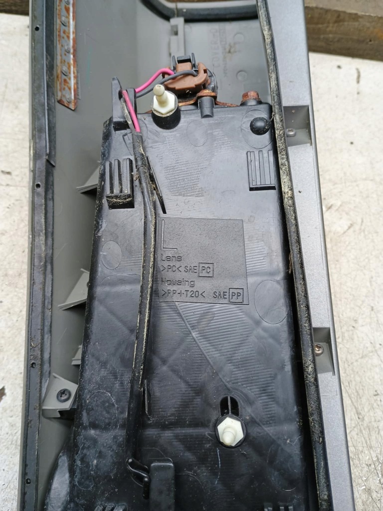 LAMPĂ DE PLAFOR HALOGEN STÂNGA NISSAN X-TRAIL T30 Product image
