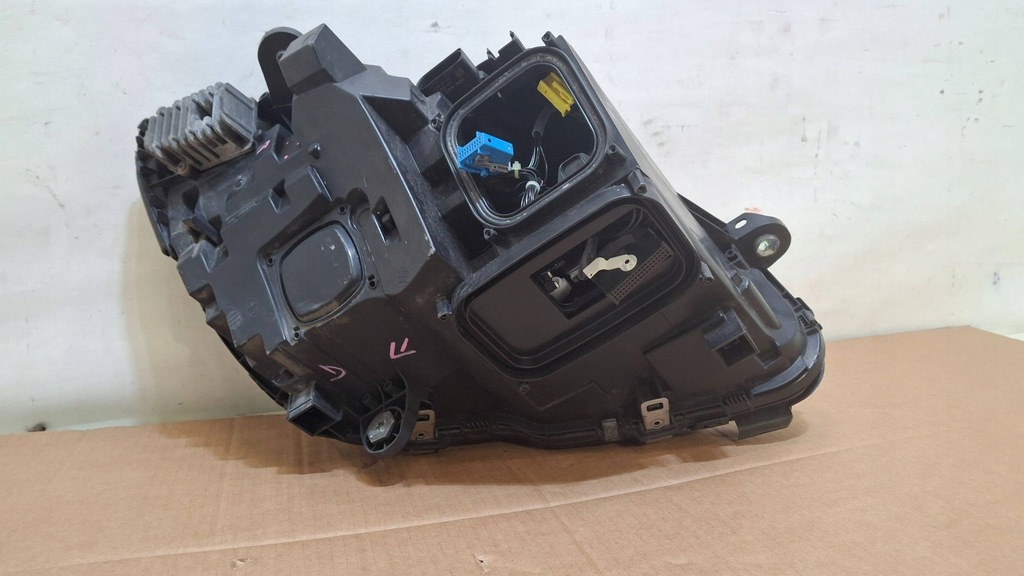 LAMPĂ FATA STÂNGA MERCEDES C-CLASS W205 A205 ILS A2059069301 Product image