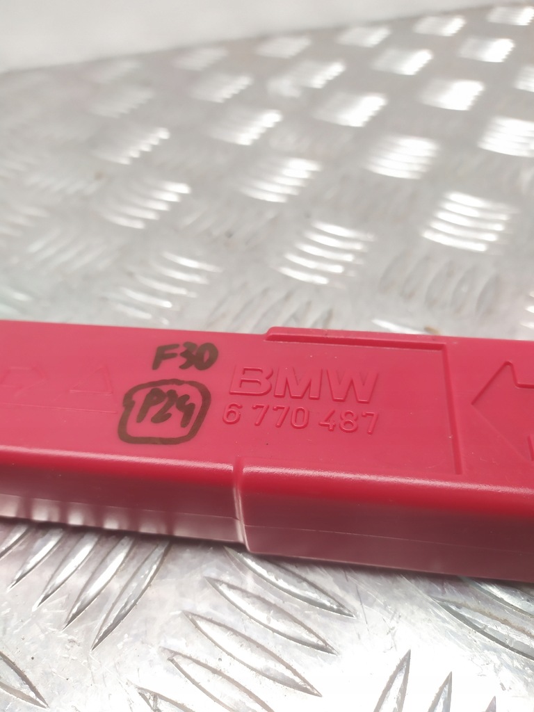 BMW F30 F10 F20 TRIANGUL DE AVERTIZARE 6770487 Product image