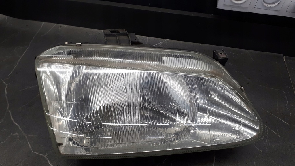 far dreapta fata Renault Megane I Valeo Product image