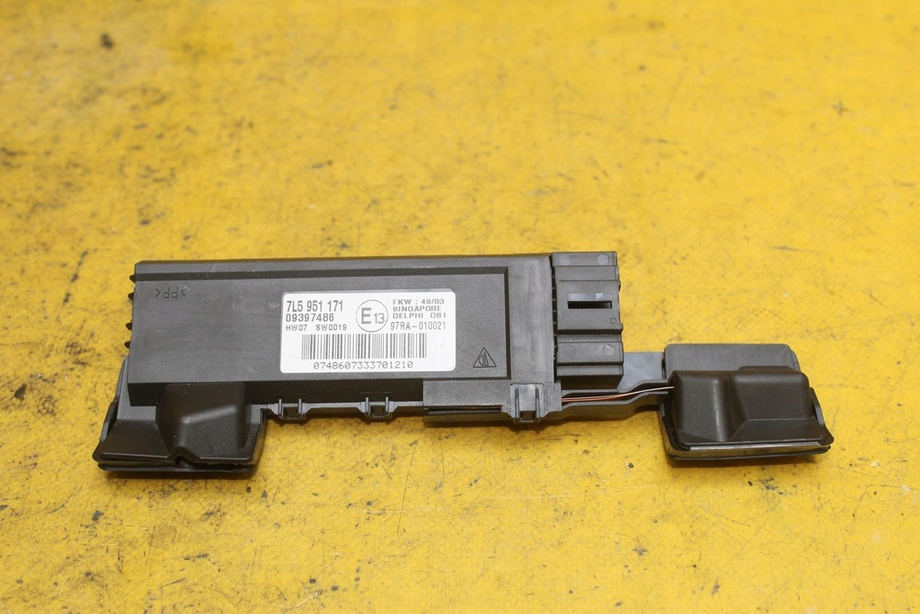CONTROLLER MODUL DE ALARMA 7L5951171 CAYENNE Product image