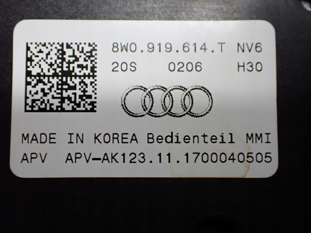 Navi Navi Facrycha Org 8W1919605 8W5035035B AUDI A4 B9 8W 18R Product image