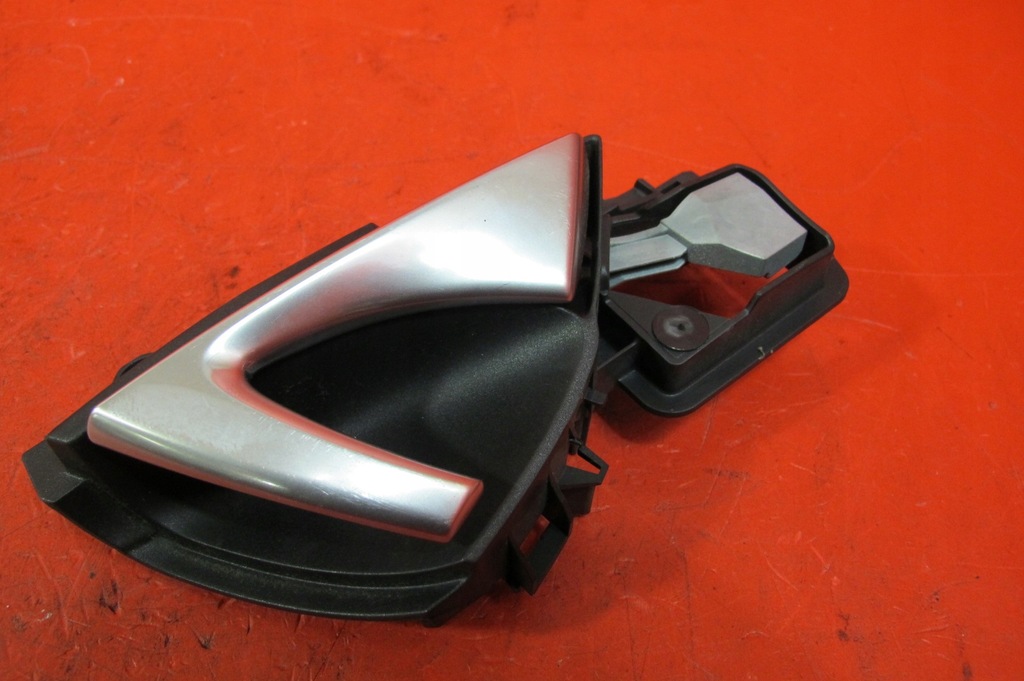 CITROEN DS5 MÂNER INTERIOR UȘĂ SPATE STÂNGA 9673213677 Product image