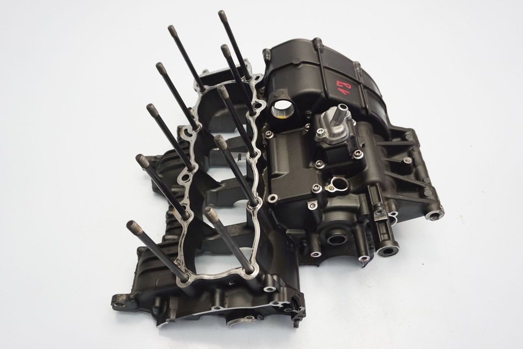 YAMAHA YZF-R1 1000 RN22 09-15 BLOC carter Product image