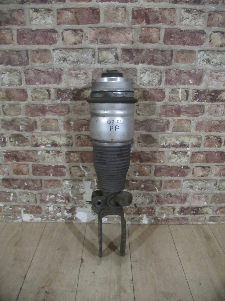 AMORTIZOR PNEUMATIC FATA DREAPTA 7L8616040D AUDI Q7 2005/2015 AN Product image