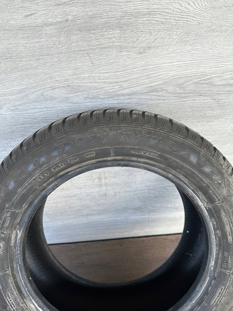 195/60R16 GOODYEAR VECTOR 4SEAZONE 5.68mm Product image