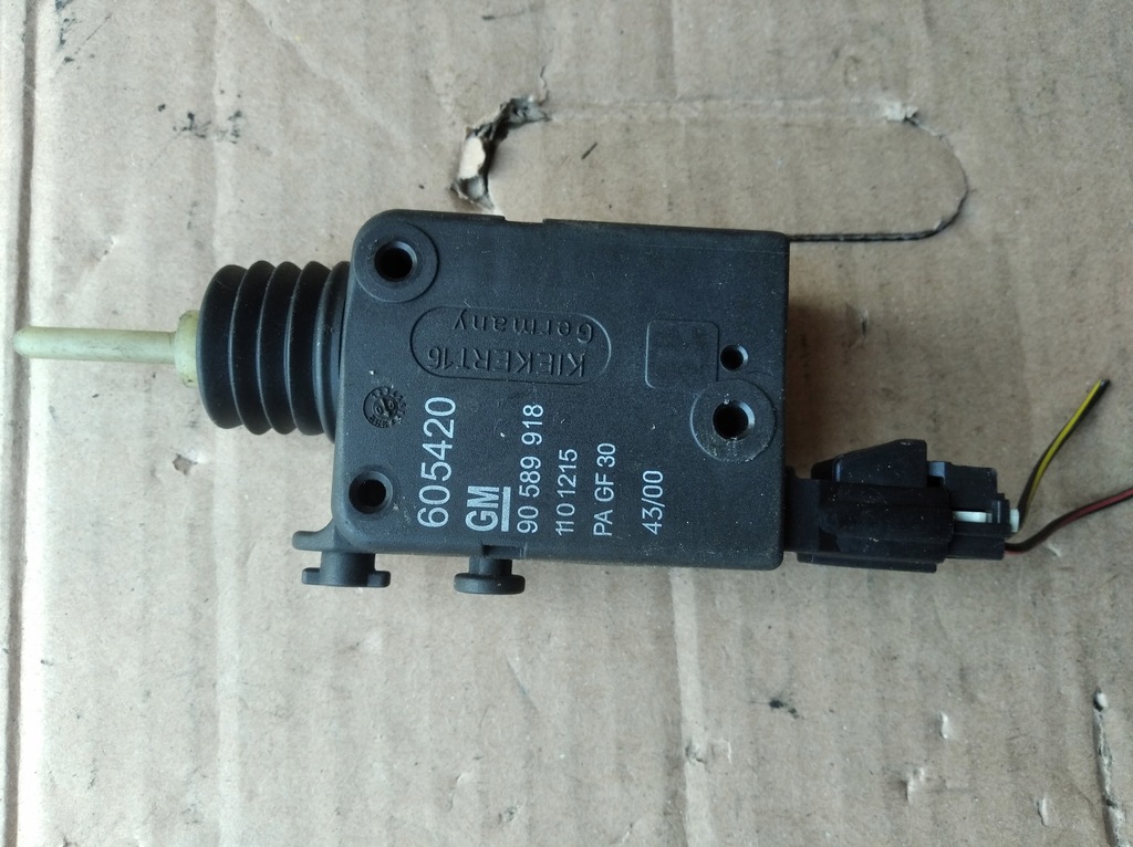 ACTIONATOR DE BLOCARE PORTBAGAI OPEL ZAFIRA A ASTRA A II 90589918 90460062 Product image