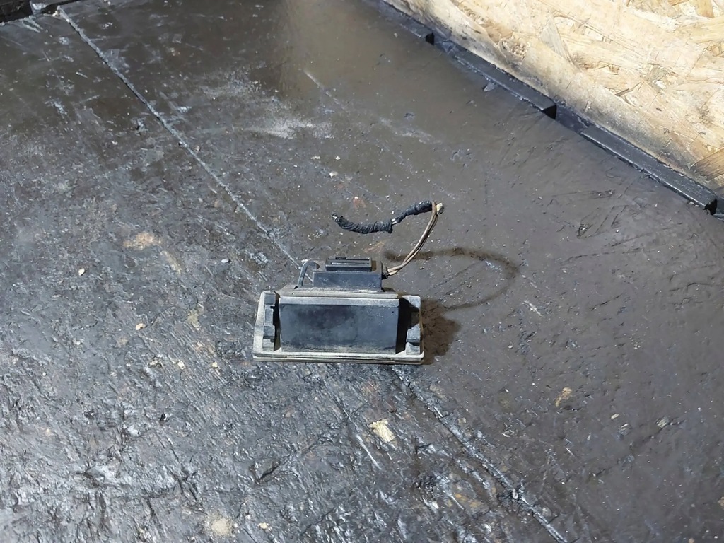 Audi A3 8L Lift lampă de înmatriculare spate 8D9945021G Product image