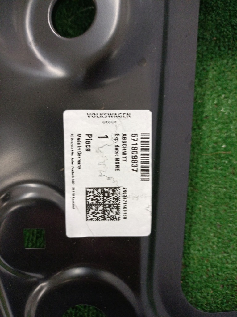 Fender din spate SHEATHING STOP VOLKSWAGEN TIGUAN III 571 Product image