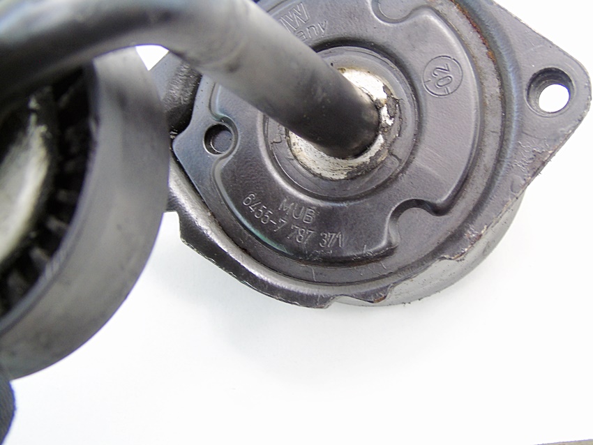 INTINZATOR CUREA 2.0 D BMW X3 E46 E90 E91 E60 E61 E87 E91 E83 6455-7787371 Product image