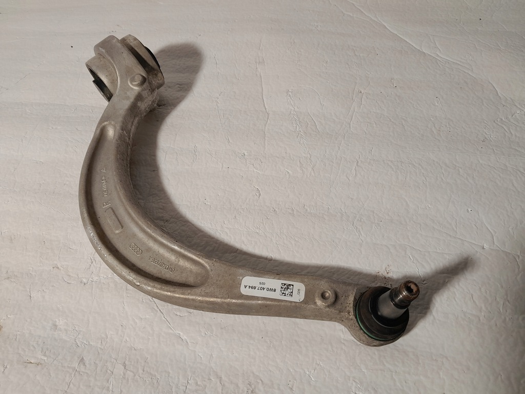 Audi A4 B9 Lift Sedan Swingarm Swing Front 8W0407696A 8W0407694A Product image
