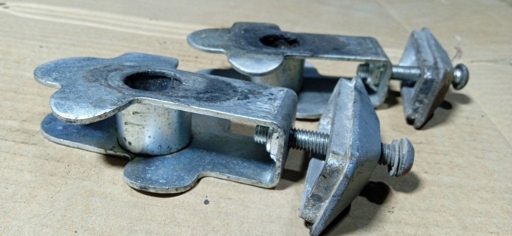 SUZUKI GSF 600 1200 BANDIT TENSIONATOR LANȚ ROATA SPATE Product image