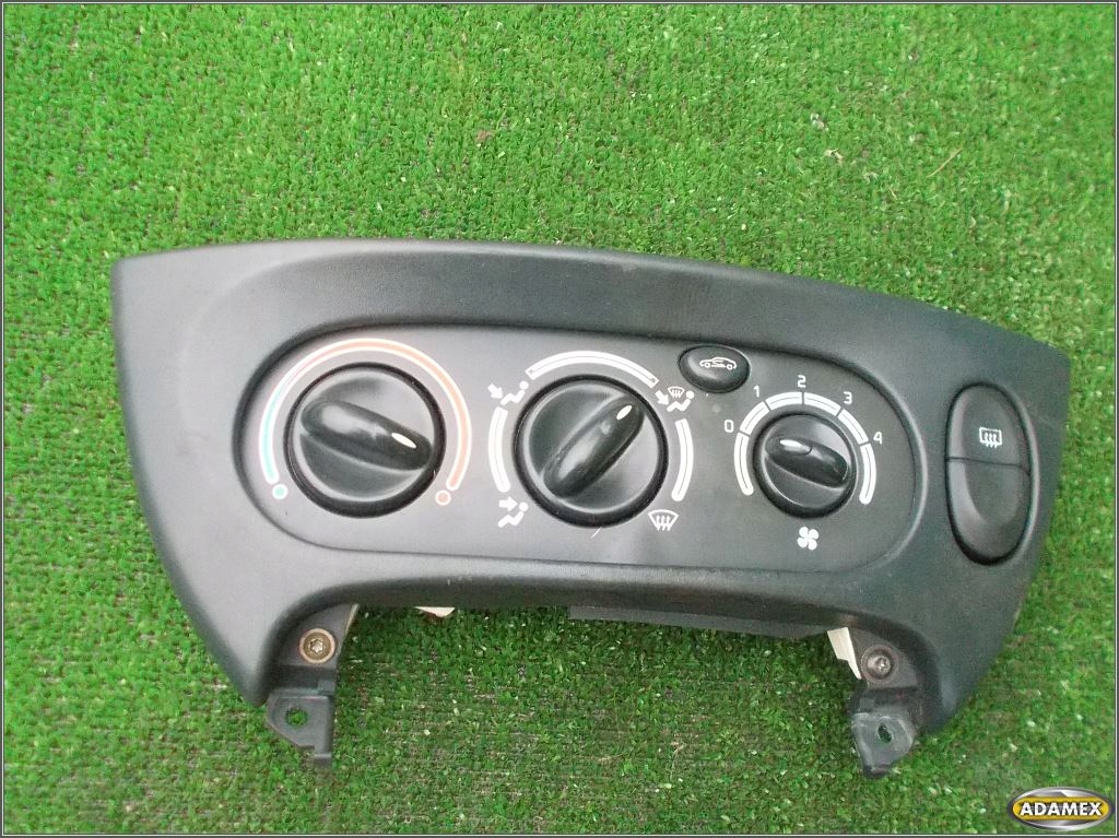 RENAULT MEGANE I 97 - PANOU AER + COMUTATOR Product image