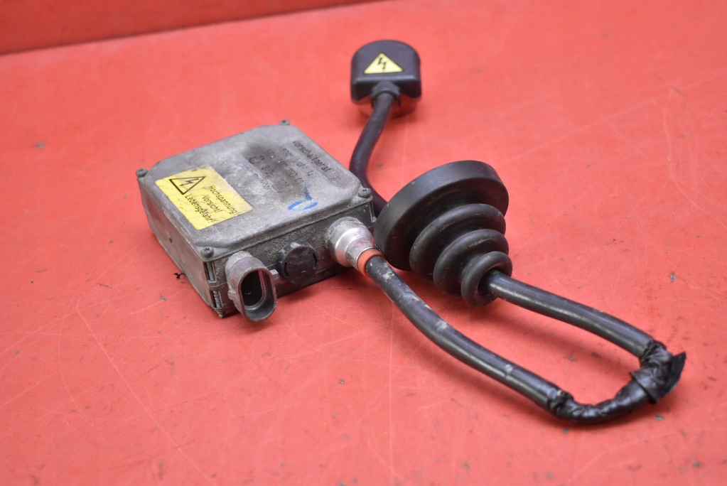 CONVERTOR XENON DREAPTA 8386708 BMW X5 E53 99-03 Product image