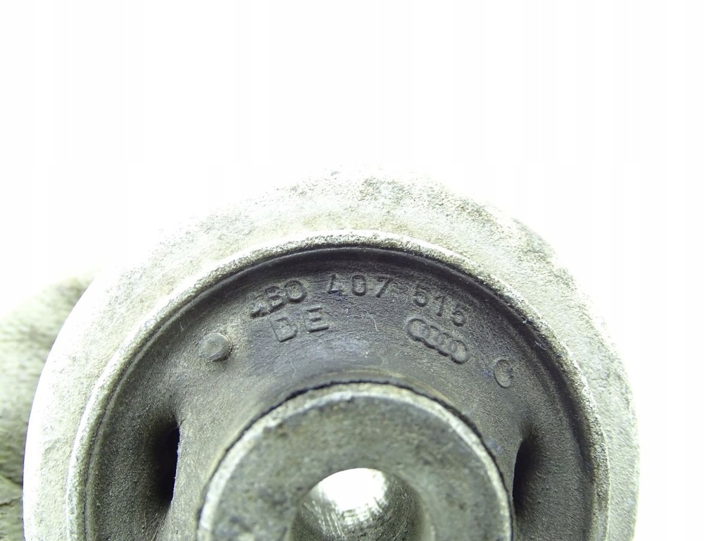 Skoda Superb I 01-08 Aplicația de stânga Aplicați 022062080012 4B0407515 Product image