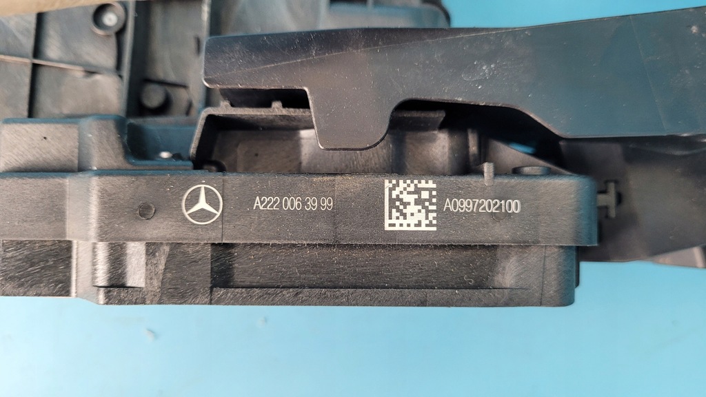 MERCEDES W253 MÂNER BLOCARE UȘĂ STÂNGA FAȚĂ A0997602100 Product image